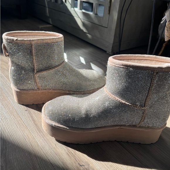 Sparkling Rhinestone Boots - Picture 2 of 4